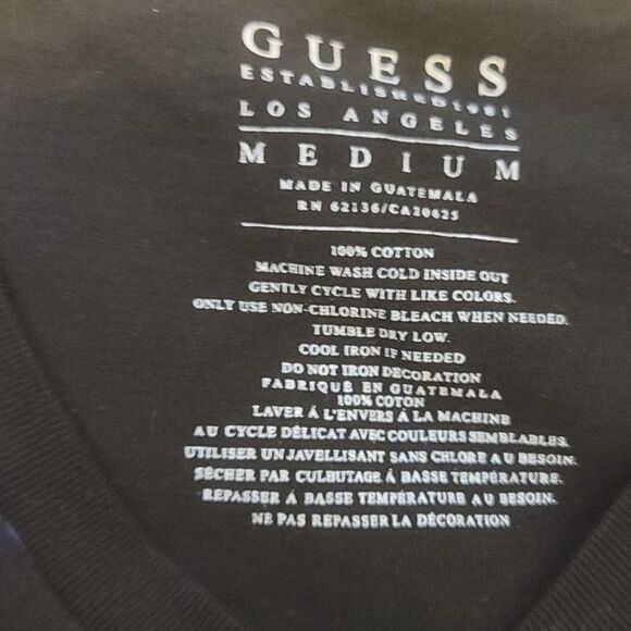 Guess graphic tshirt medium - Picture 5 of 6
